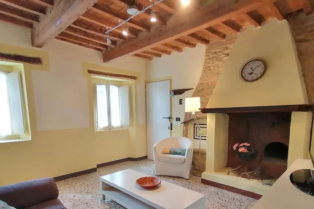 Casale San Teodoro - Mondaino Rn Villa Exteriör bild